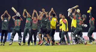 সাকিব-রিয়াদদের জন্য কোটি টাকা পুরস্কার ঘোষণা