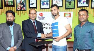 মাশরাফির ফাউন্ডেশনের পাশে প্রাণ