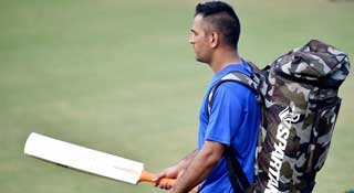 চেন্নাইয়ে নতুন পরিকল্পনায় ধোনি