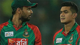 নতুন সম্পর্কে মাশরাফি-তাসকিন