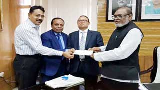 সাউথ বাংলার অনুদান পেল মুক্তিযোদ্ধা সংসদ ক্রীড়া চক্র