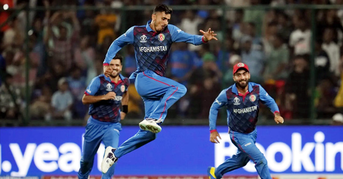 ইংল্যান্ডকে হারিয়ে বিশ্বকাপে আফগানিস্তানের প্রথম জয়