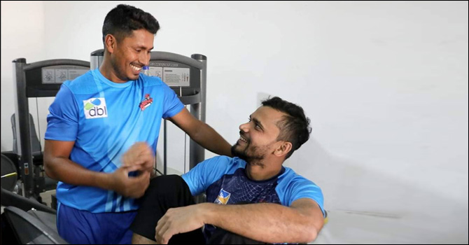 ক্যারিয়ারের শেষ দেখছেন আশরাফুল, মাশরাফিকে চান জাতীয় দলে