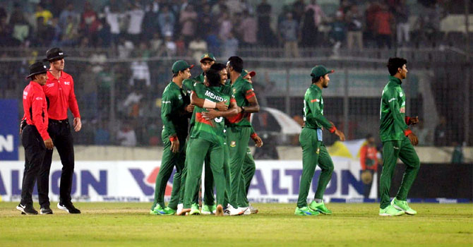 রোমাঞ্চকর লড়াইয়ে সিরিজ জিতলো বাংলাদেশ