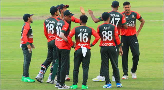 বিশ্বকাপ স্কোয়াডে ‘পরিবর্তন’ আনলো বাংলাদেশ