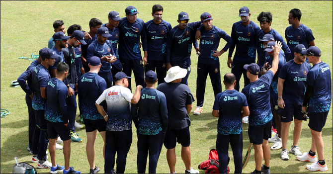 এশিয়া কাপের গ্রুপ পর্ব থেকেই প্রতিদ্বন্দ্বীতার তীব্র ঝাঁজ!