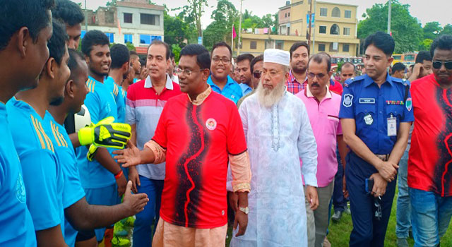 বেনাপোলে সিরাজুল ইসলাম স্মৃতি ফুটবল টুর্নামেন্ট