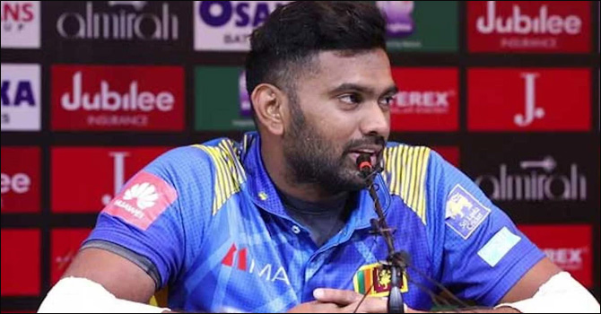 হঠাৎই ক্রিকেটকে বিদায় বললেন রাজাপাকসে