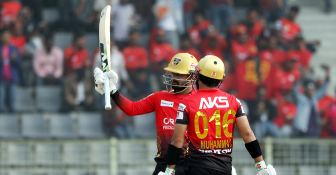 খুলনাকে হারিয়ে জয়ের ধারা অব্যাহত কুমিল্লার