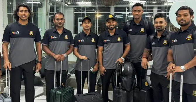 দু’টি গ্রুপে পাকিস্তান পৌঁছেছে বাংলাদেশ দল