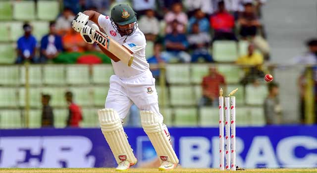 ১৪৩ রানেই অলআউট বাংলাদেশ