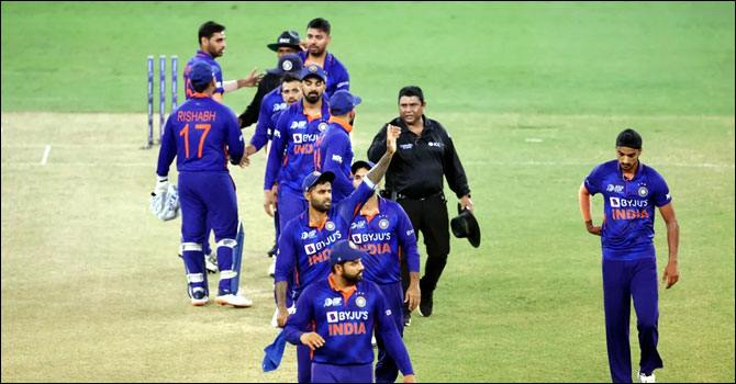 হংকংকে হারিয়ে সুপার ফোরে ভারত