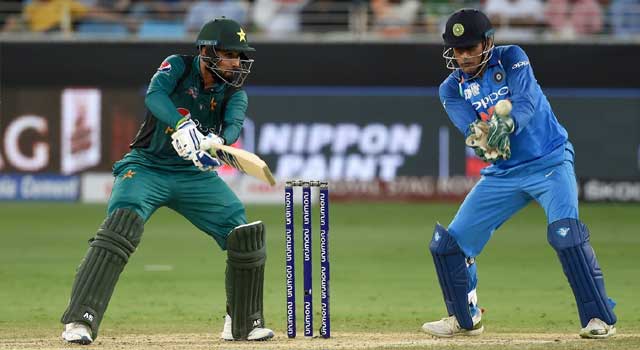 টস জিতে ভারতের বিপক্ষে ব্যাট করছে পাকিস্তান