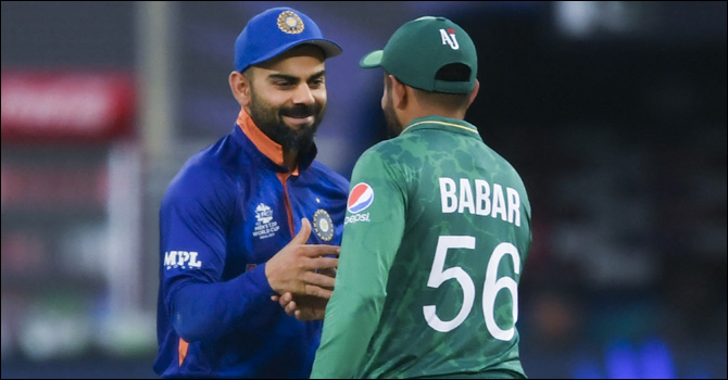 কোহলির মুখে বাবরের প্রশংসা