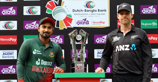টস জিতে বোলিংয়ে বাংলাদেশ, একাদশে সৌম্য-মাহমুদউল্লাহ