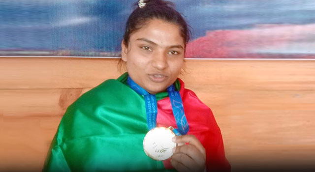 আবারও স্বর্ণ উপহার দিলেন মাবিয়া