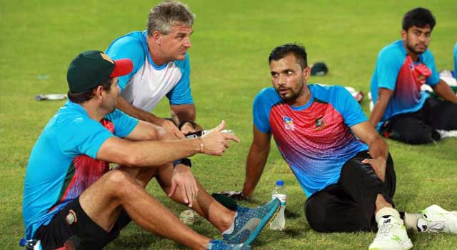 বাকি ম্যাচ নিয়ে আশাবাদী মাশরাফি