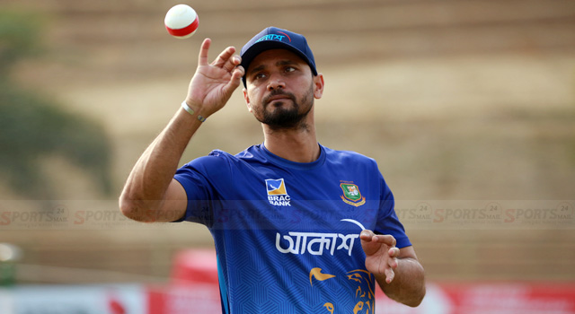 অধিনায়ক হিসেবে বিদায়ী ম্যাচে মাঠে নামছেন মাশরাফি