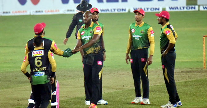 টসে ঢাকার কাছে হারলো চট্টগ্রাম