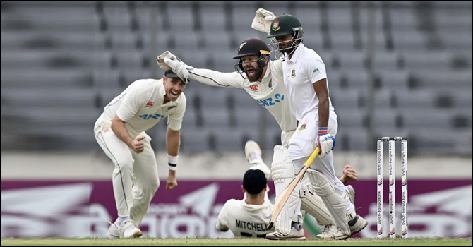 প্যাটেলের ঘূর্ণিতে ১৪৪ রানে অলআউট বাংলাদেশ, নিউজিল্যান্ডের লক্ষ্য ১৩৭