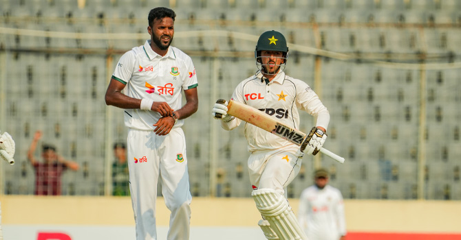 মিরপুর টেস্টে বড় বার্তা দিয়ে দিন শেষ করলো পাকিস্তান