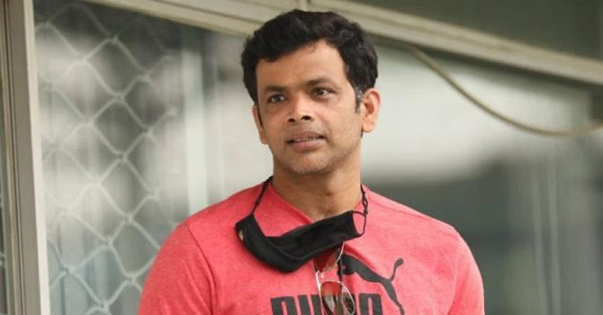 নির্বাচনে অংশ নিতে নির্বাচক থেকে রাজ্জাকের পদত্যাগ