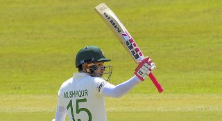 তামিমকে টপকে আবারও শীর্ষে মুশফিক