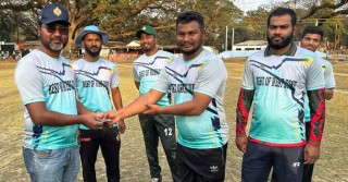 পাবনায় অনুষ্ঠিত হলো ‘২০ ওভারের টেস্ট ক্রিকেট’