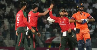 একাদশের অর্ধেকেই পাল্টে ফেললো বাংলাদেশ