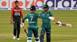 চেনা উইকেটে পাকিস্তানের কাছে সিরিজ খোয়ালো বাংলাদেশ