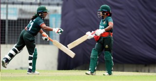 ফারজানার সেঞ্চুরি, ভারতকে ২২৬ রানের লক্ষ্য দিলো বাংলাদেশ
