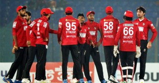 ইফতেখার-সাকিবের তাণ্ডবে বরিশালের টানা চতুর্থ জয়