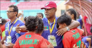 দলের পারফর্মেন্সে খুশি : কোচ ছোটন