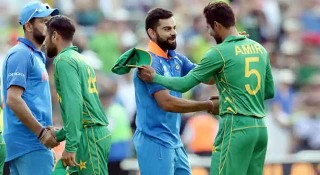 বিশ্বকাপে পাকিস্তানের বিপক্ষে খেলার পক্ষেই মত ভারতীয় বিশষেজ্ঞদের