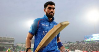 দুইবার ৯৫ রানে আউট, মেজাজ হারিয়ে শাস্তি পেলেন জাদরান