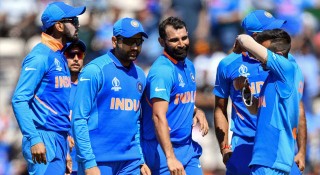 শামির হ্যাটট্রিকে ভারতের শ্বাসরুদ্ধকর জয়