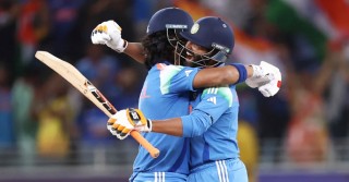 অস্ট্রেলিয়াকে বিদায় করে ফাইনালে ভারত