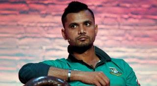 জিম্বাবুয়ের বিপক্ষেই মাশরাফির অবসর নয়