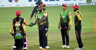 টসে ঢাকার কাছে হারলো চট্টগ্রাম
