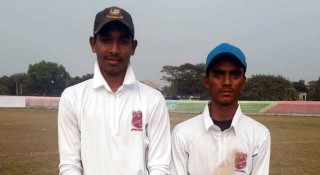 ৫০ ওভারের স্কুল ক্রিকেটে ৪৫৫ রানের রেকর্ড
