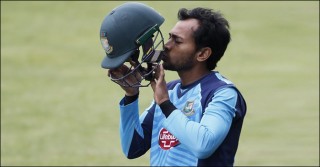 মাঠের খেলায় ফিরছেন মুশফিক