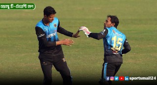 মুশফিককে জরিমানা, নামের পাশে ডিমেরিট পয়েন্ট