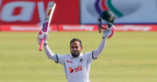 শততম টেস্টে সেঞ্চুরি, ইতিহাস গড়লেন মুশফিক