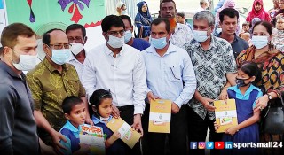 প্রতিবন্ধী শিক্ষার্থীদের বই দিল বাংলাদেশ হুইলচেয়ার স্পোর্টস ফাউন্ডেশন