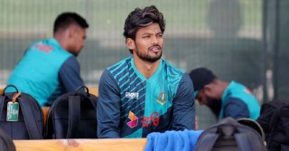 দল এলোমেলা, ব্যাটারদের দায়িত্বশীলতার অভাব দেখছেন শান্ত