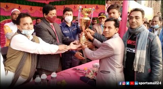 নড়াইলে মুজিববর্ষ ফুটবল টুর্নামেন্টে চ্যাম্পিয়ন সাথী ক্লাব