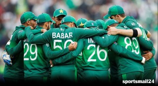 করোনার থাবা, নতুন দল নিয়ে ইংল্যান্ড যাচ্ছে পাকিস্তান