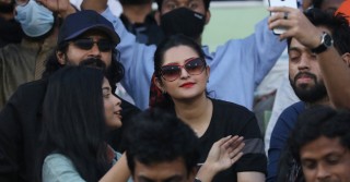 ক্রিকেট মাঠে এসে ‘ঈদ আনন্দে’ পরীমনি