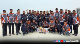 লকডাউন শেষে ক্রিকেট উৎসবে মেতেছিলেন কাতার প্রবাসীরা
