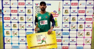 ব্যাটে-বলে দুর্দান্ত সাইফ, শিরোপার লড়াইয়ে টিকে রইলো শেখ জামাল